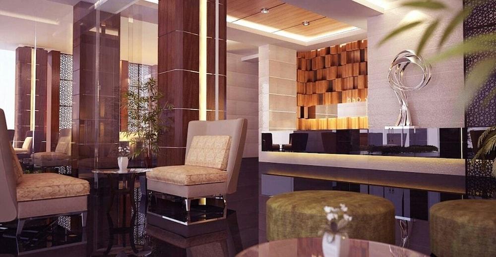 Demelia Hotel Makassar Bagian luar foto