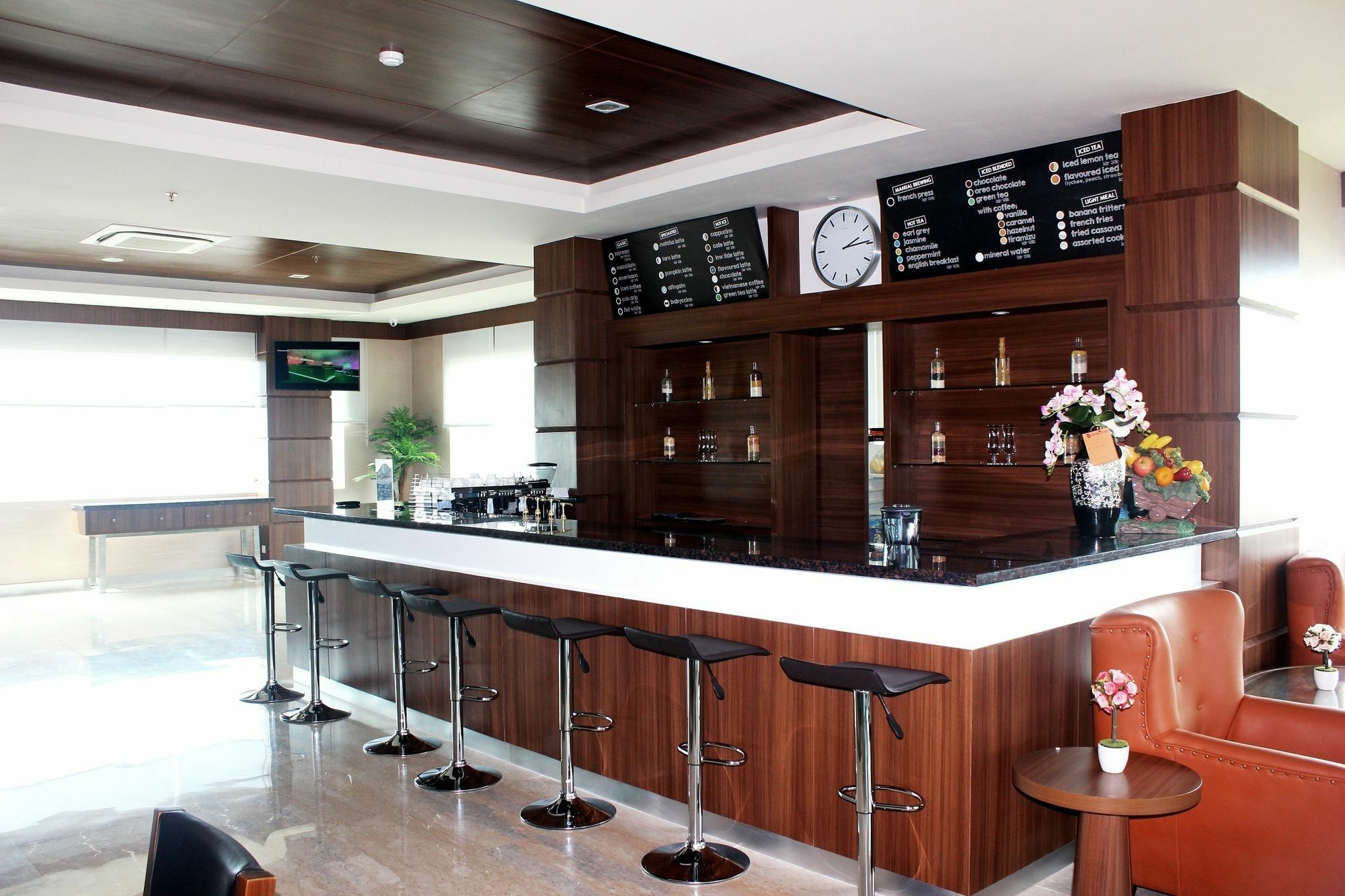 Demelia Hotel Makassar Bagian luar foto